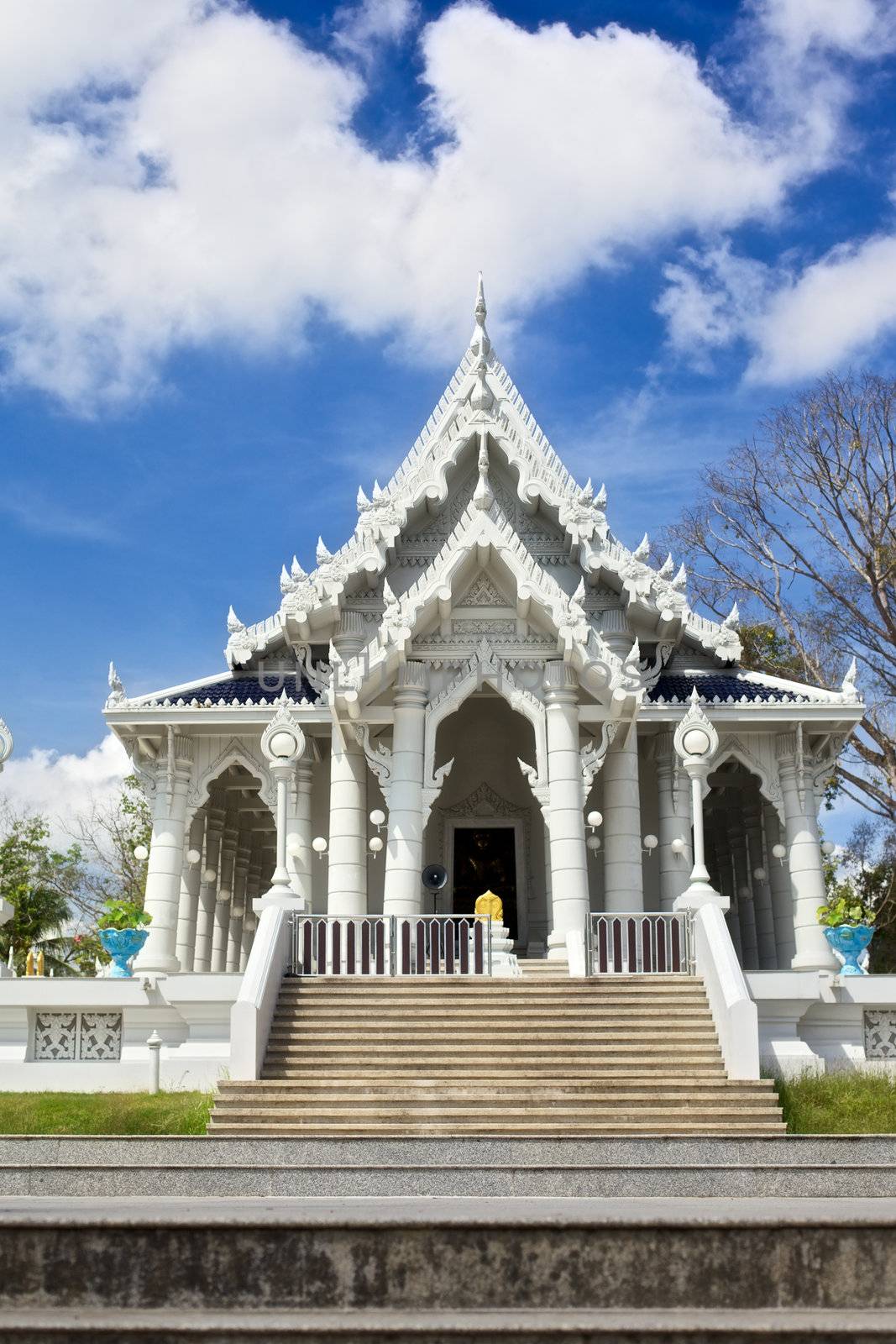 Kaew Grovaram Temple in Krabi town, Thailand