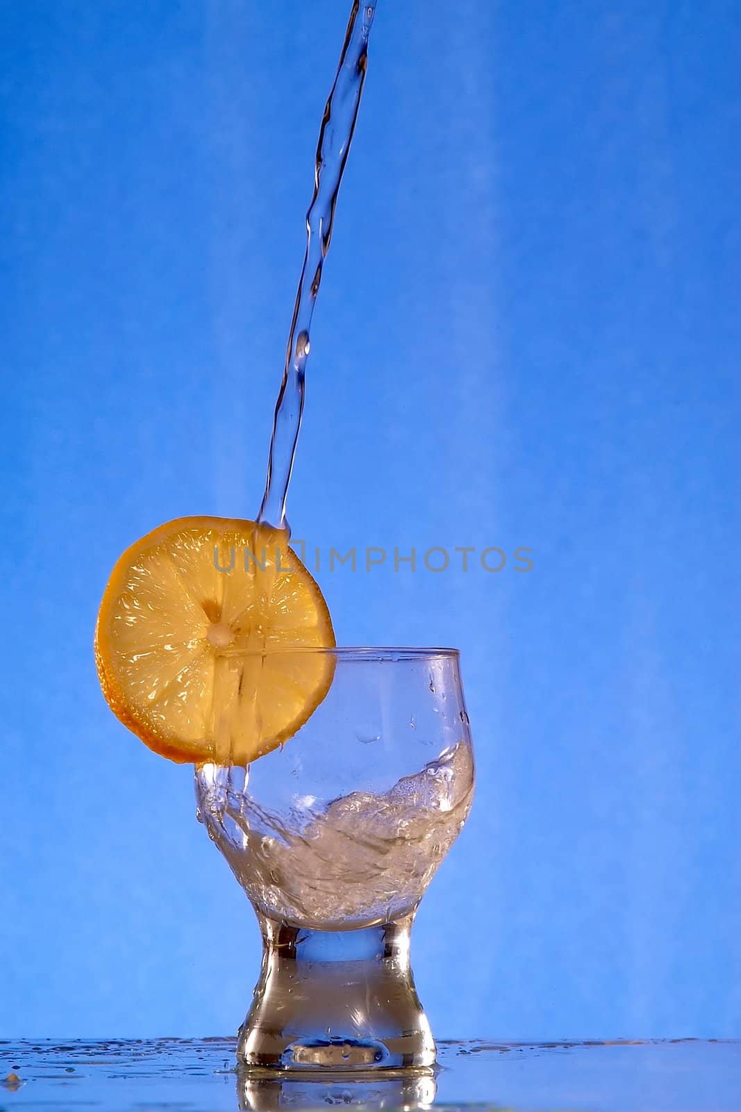 Water and lemon by velkol