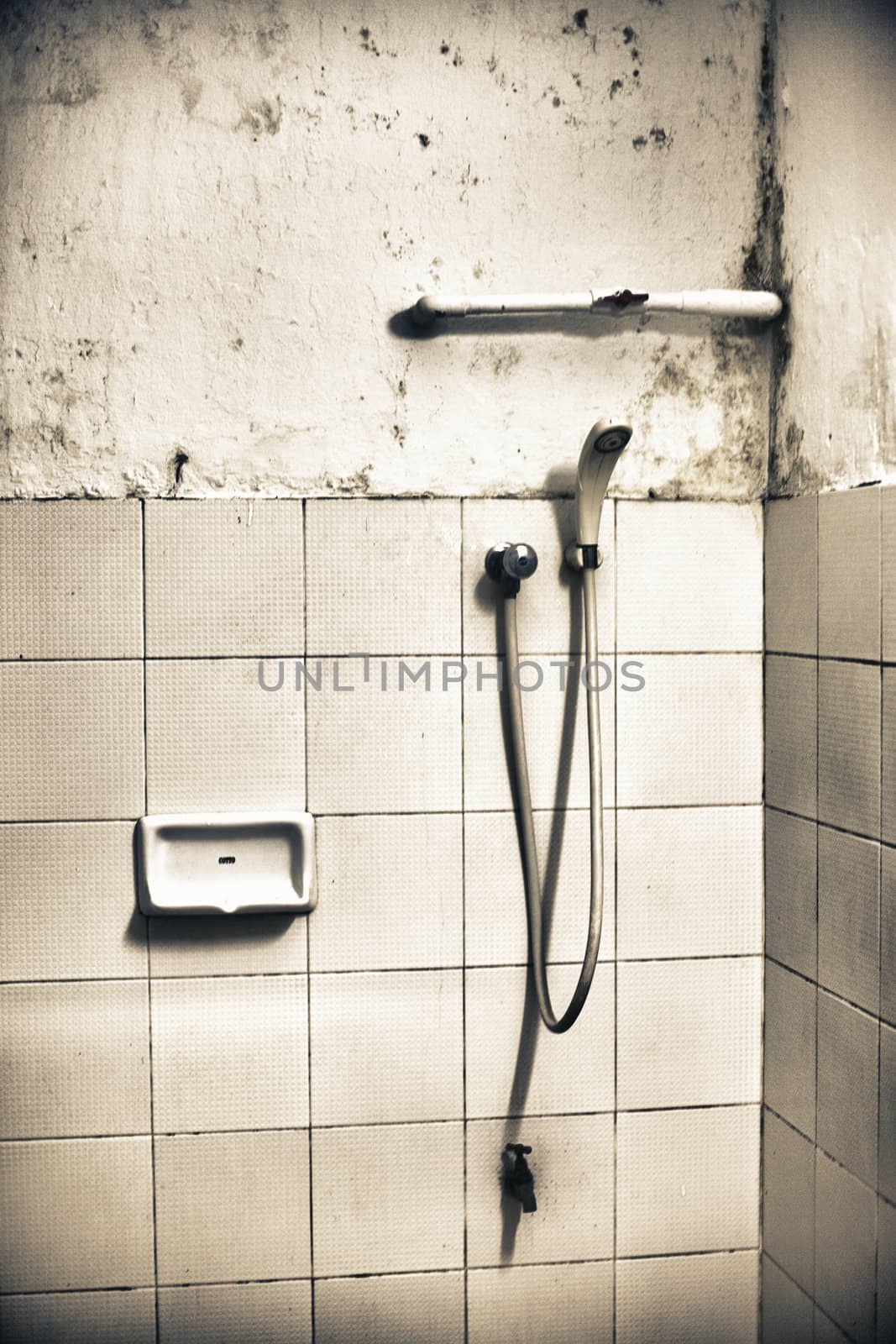 Dirty Shower by petr_malyshev