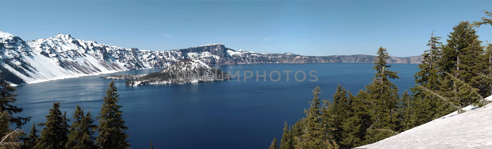 Crater Lake southern, Oregon. by Rigucci