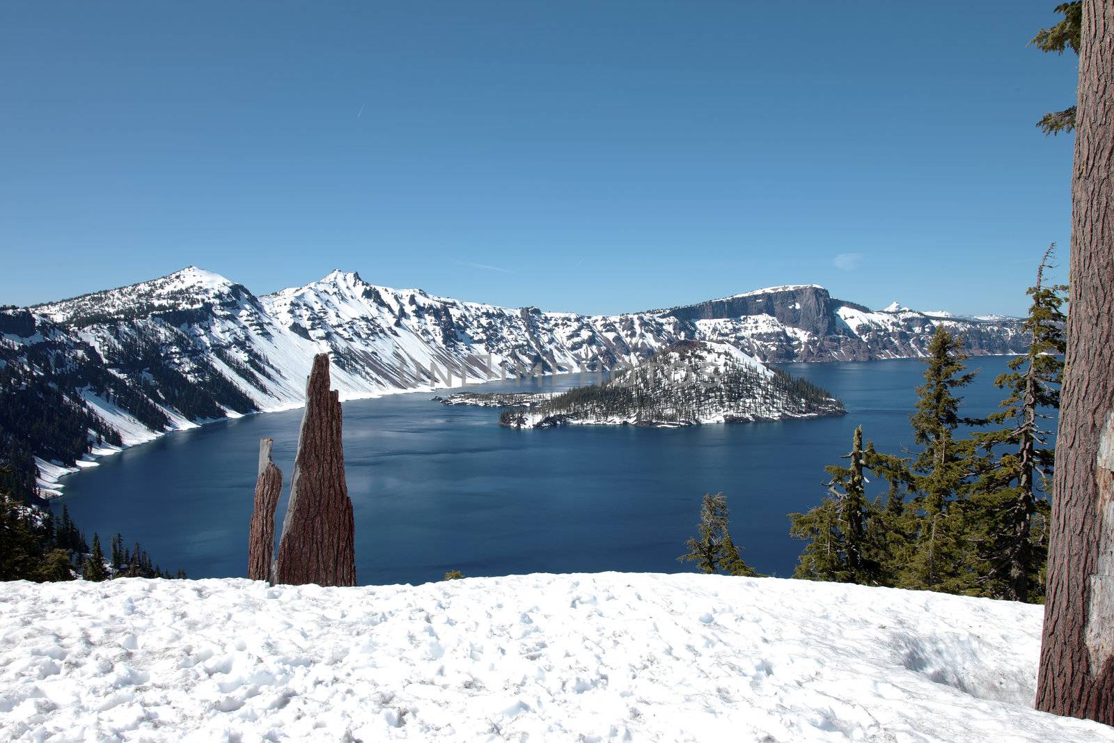 Crater Lake southern Oregon. by Rigucci