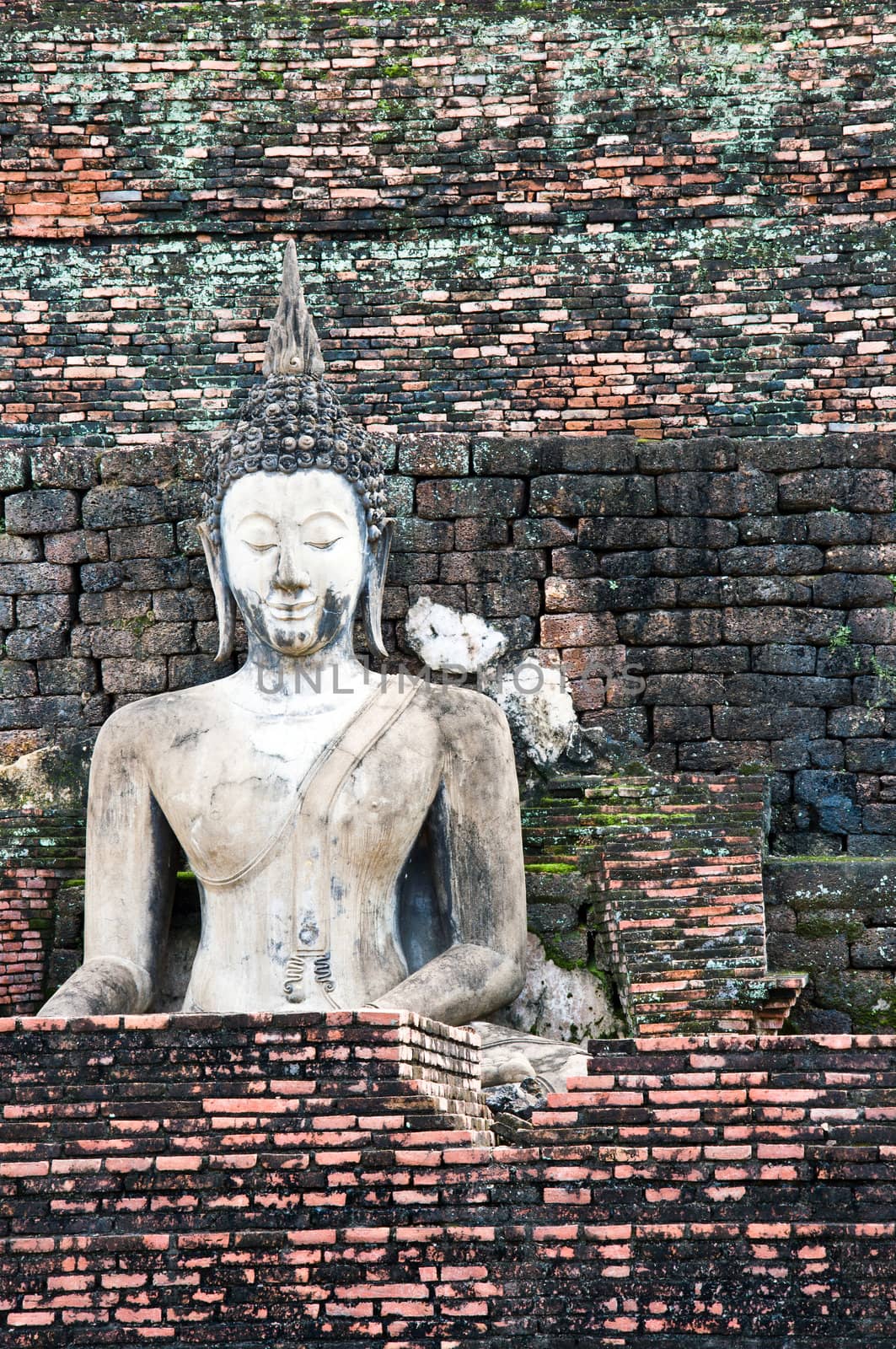 Buddha Sculpture by sayhmog