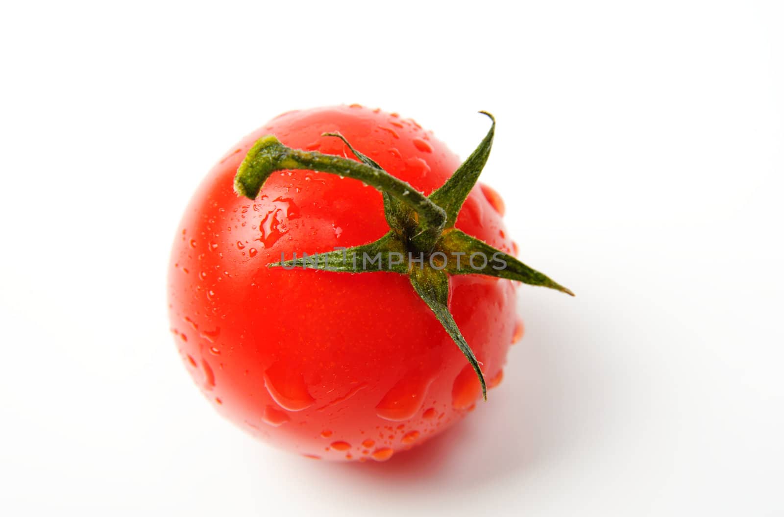 Red fruit by velkol