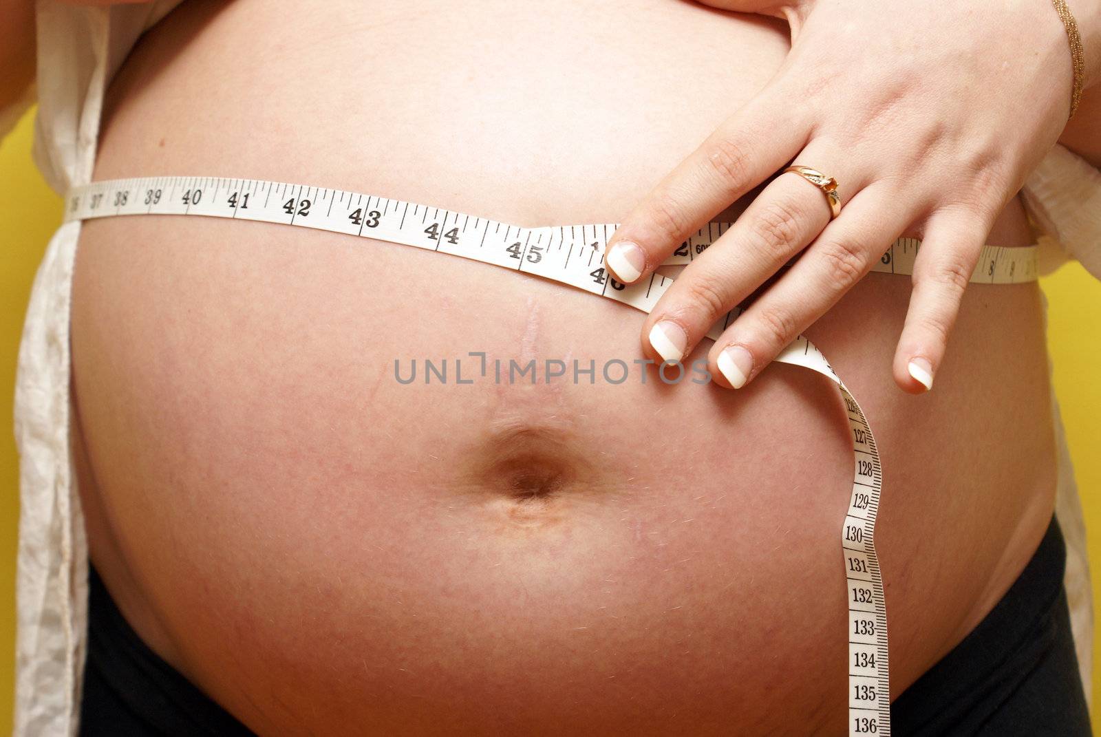 Mothers Waistline Measurement by AlphaBaby