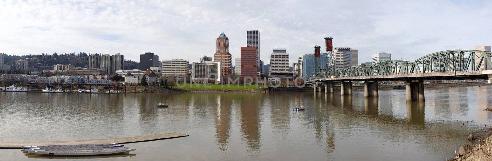 Portland Oregon panorama and the Willamette river view.