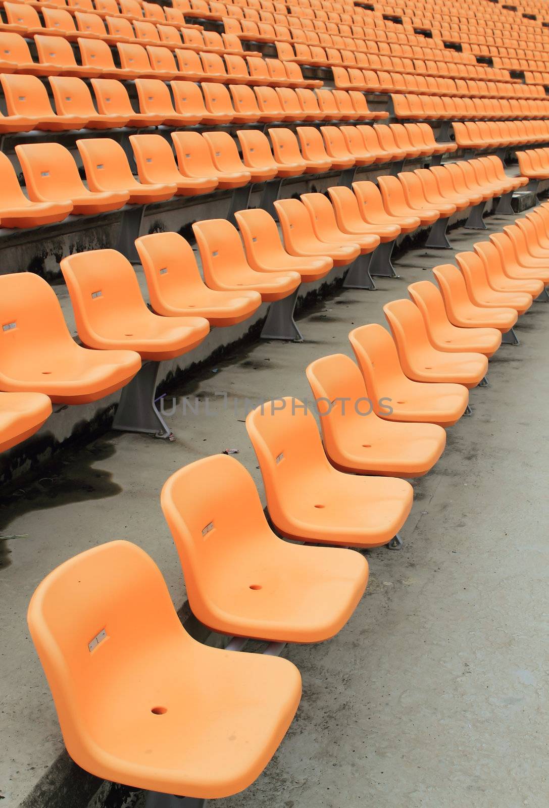 Stadium Chair 
 by rufous