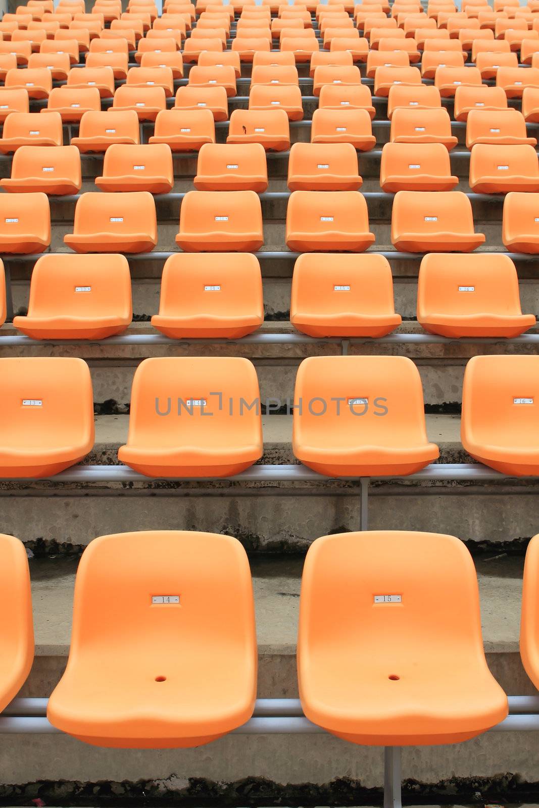 Stadium Chair 
 by rufous