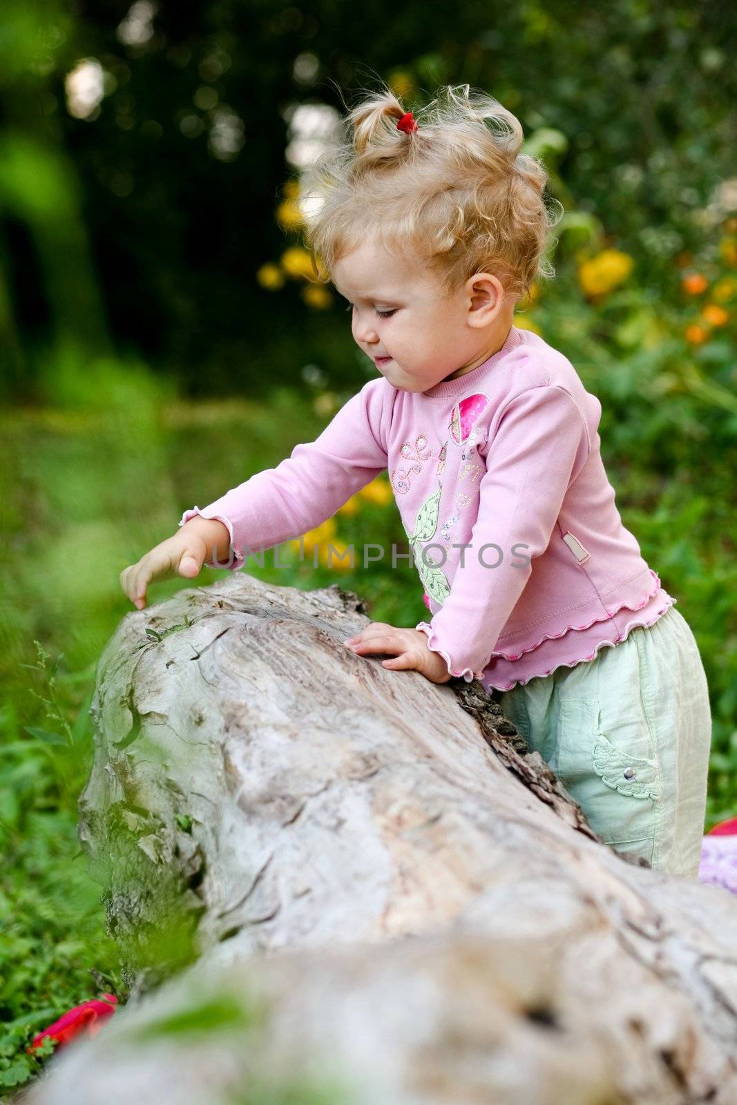 Baby-girl outdoors by velkol
