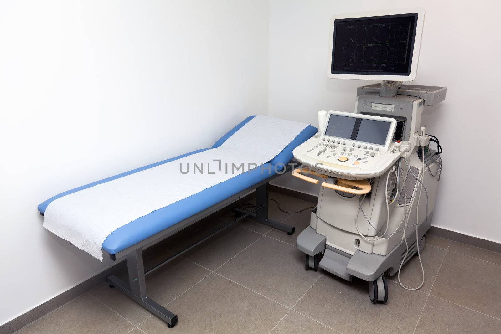 Ultrasound device by Portokalis