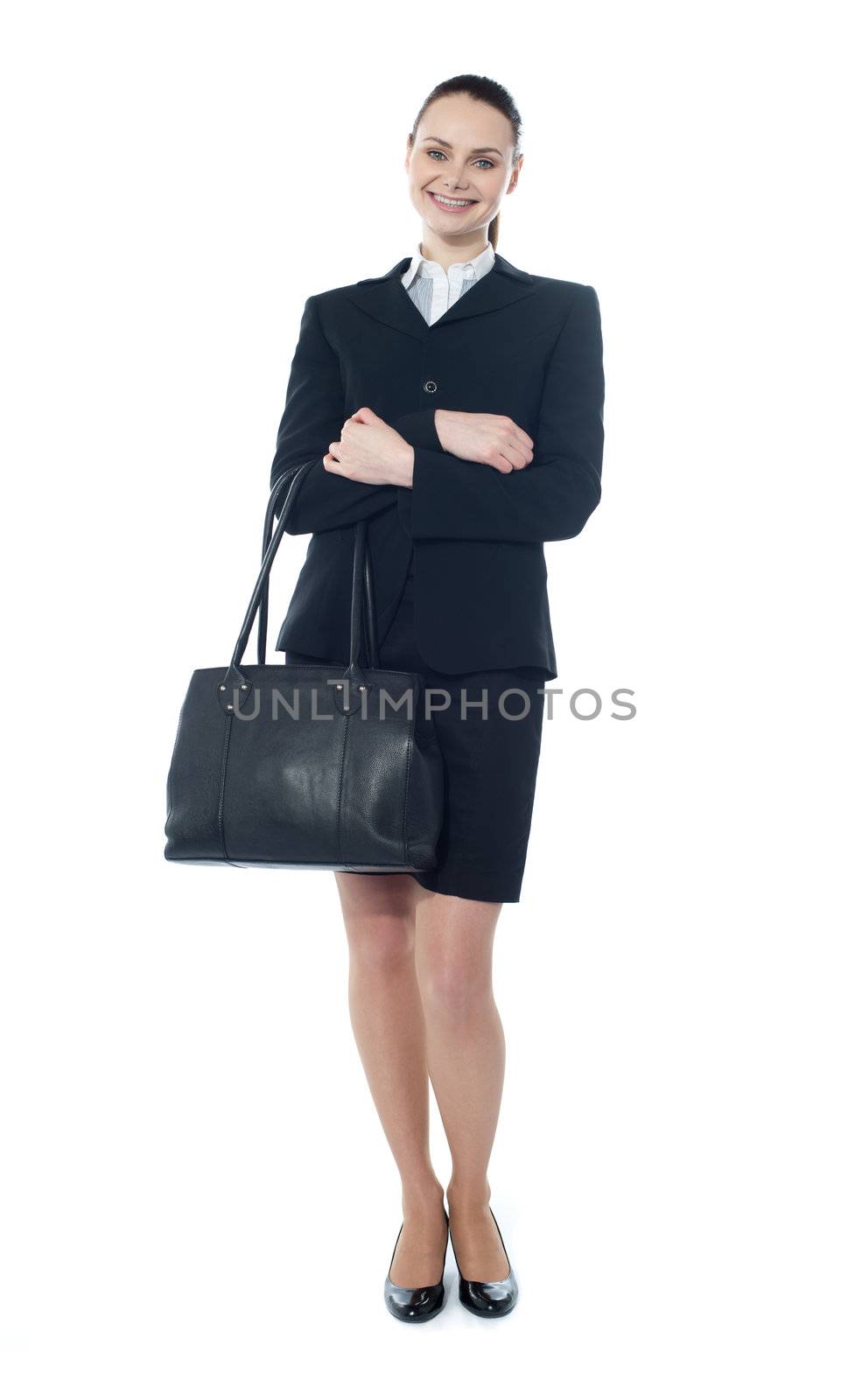 Beautiful american businesswoman holding a handbag