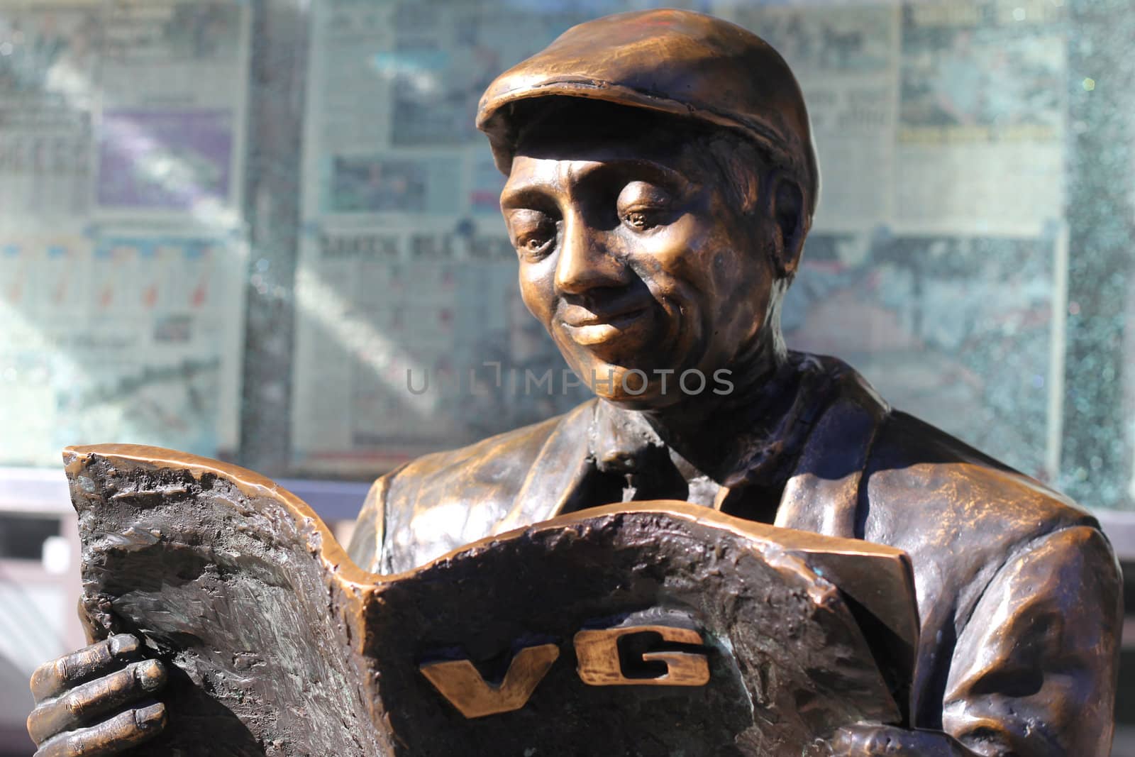 The "VG-man", in front of norwegian newspaper Verdens Gang's headquarter in Akersgata, Oslo.