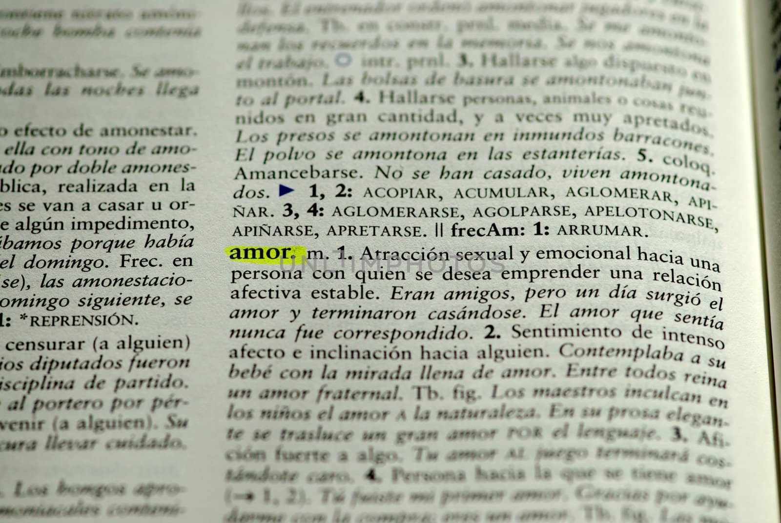 Picture of  Spanish dictionary word for love