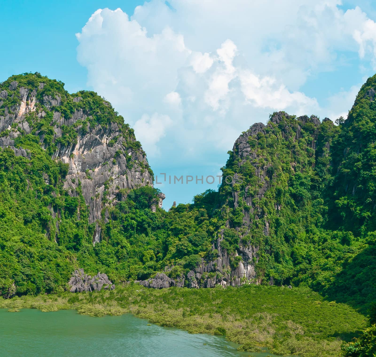 Rocks in Halong Bay by photoroman