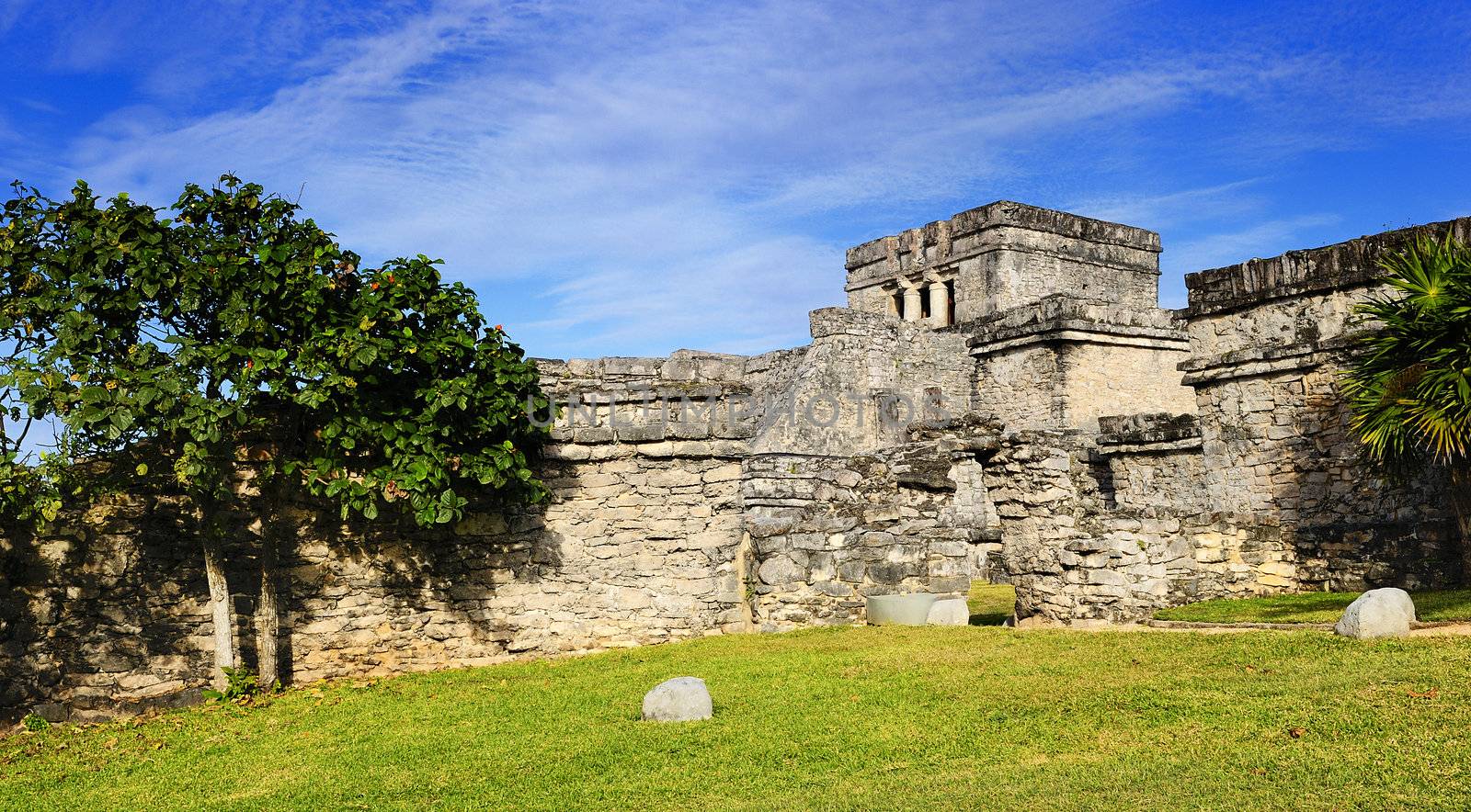 Photo of the Mayan ruins in Tulum Mexico.