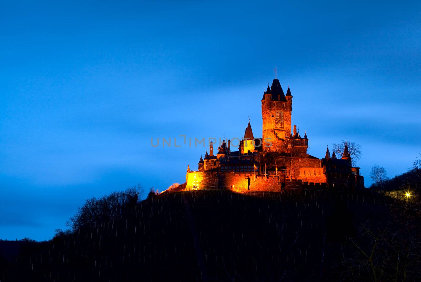 Reichsburg in Cochem at night by catolla
