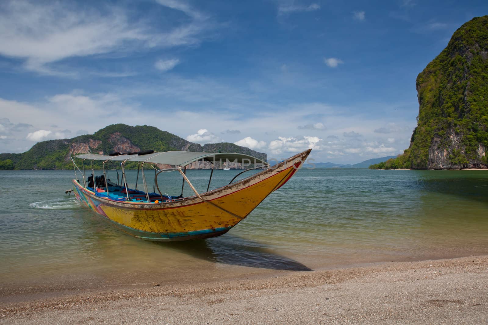 boats on the sea by witthaya