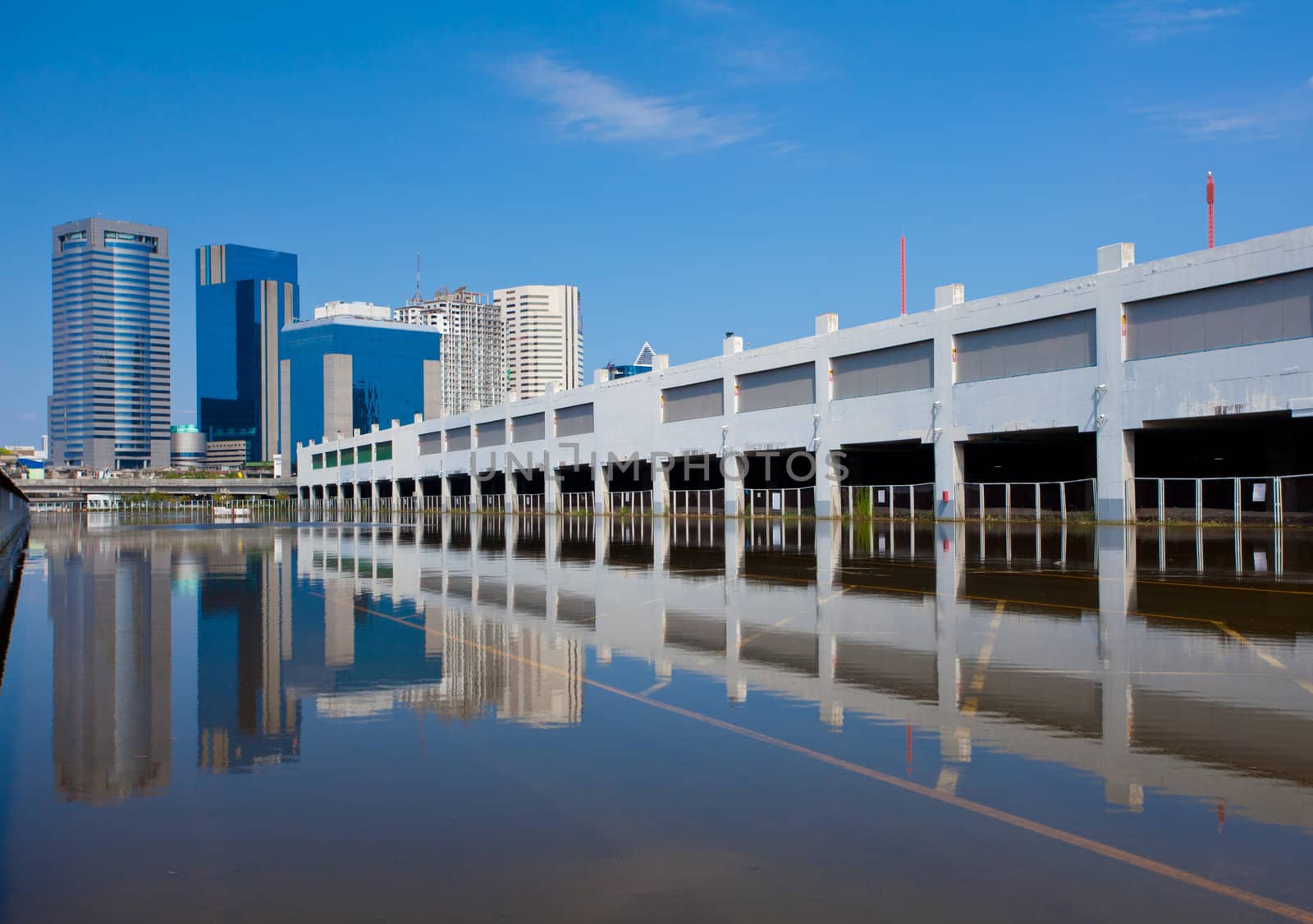 Thai flood hits Central of Thailand