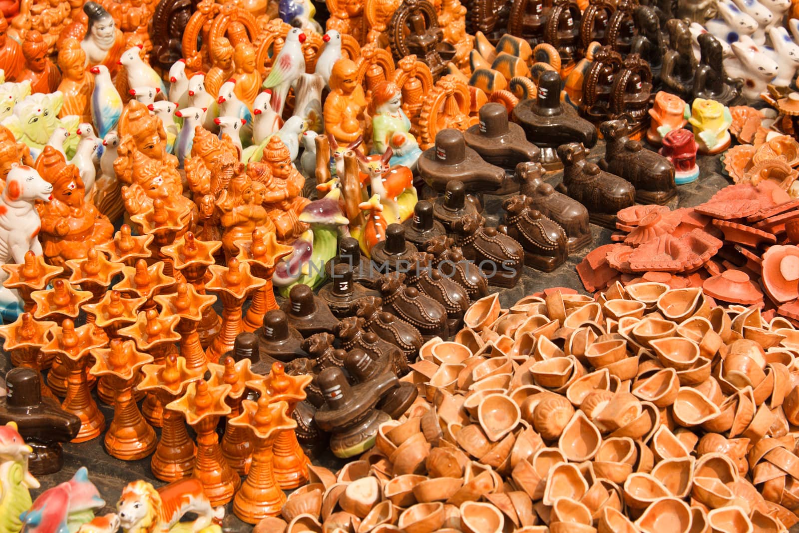Clay toys and accessories for pooja (temple worship). Tiruvannamalai, Tamil Nadu, India