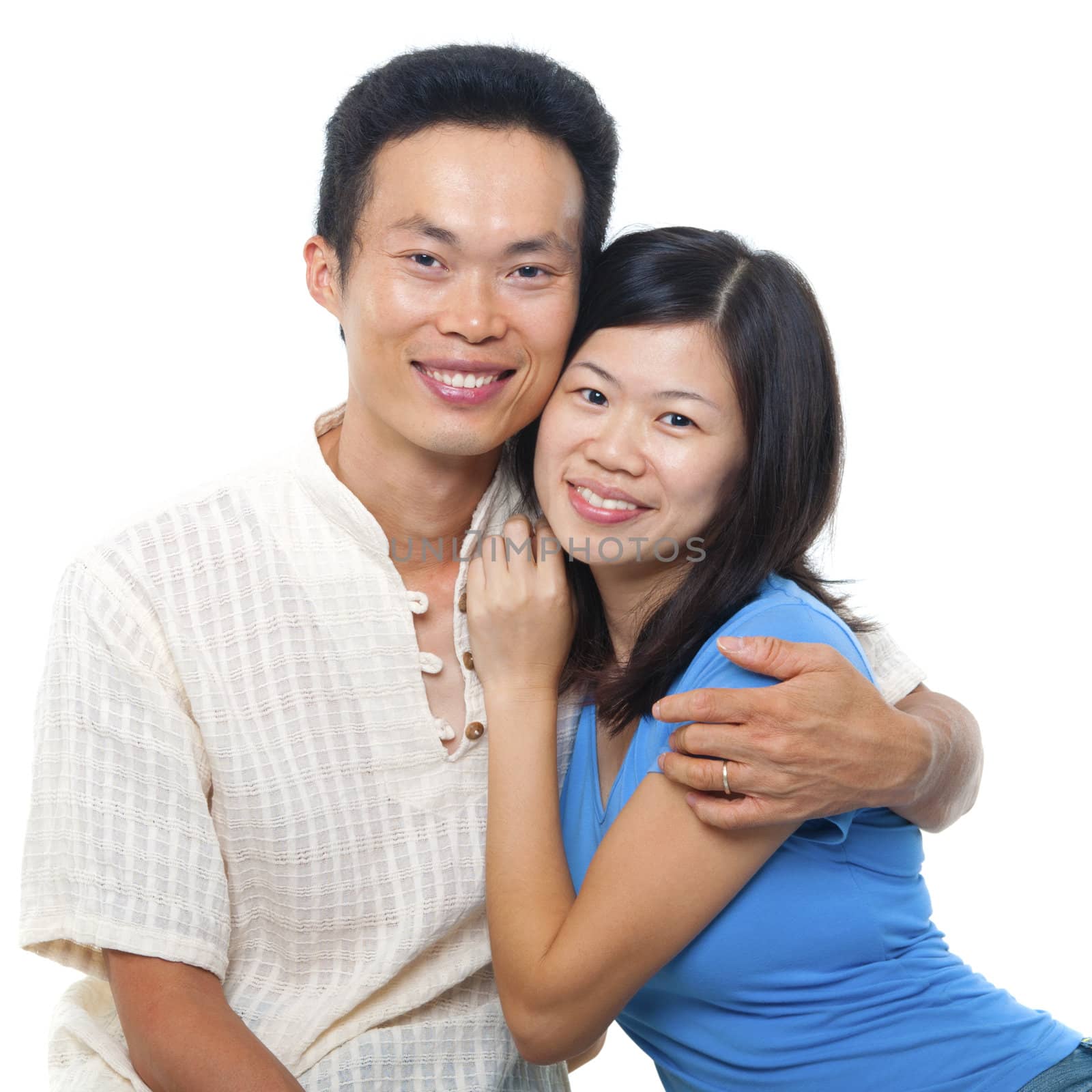 Loving Asian Couple by szefei