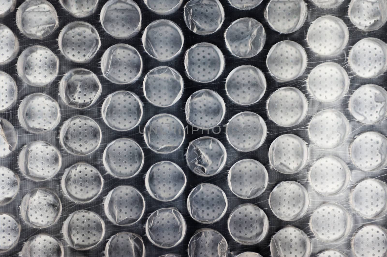 wrapping foil in polarized light