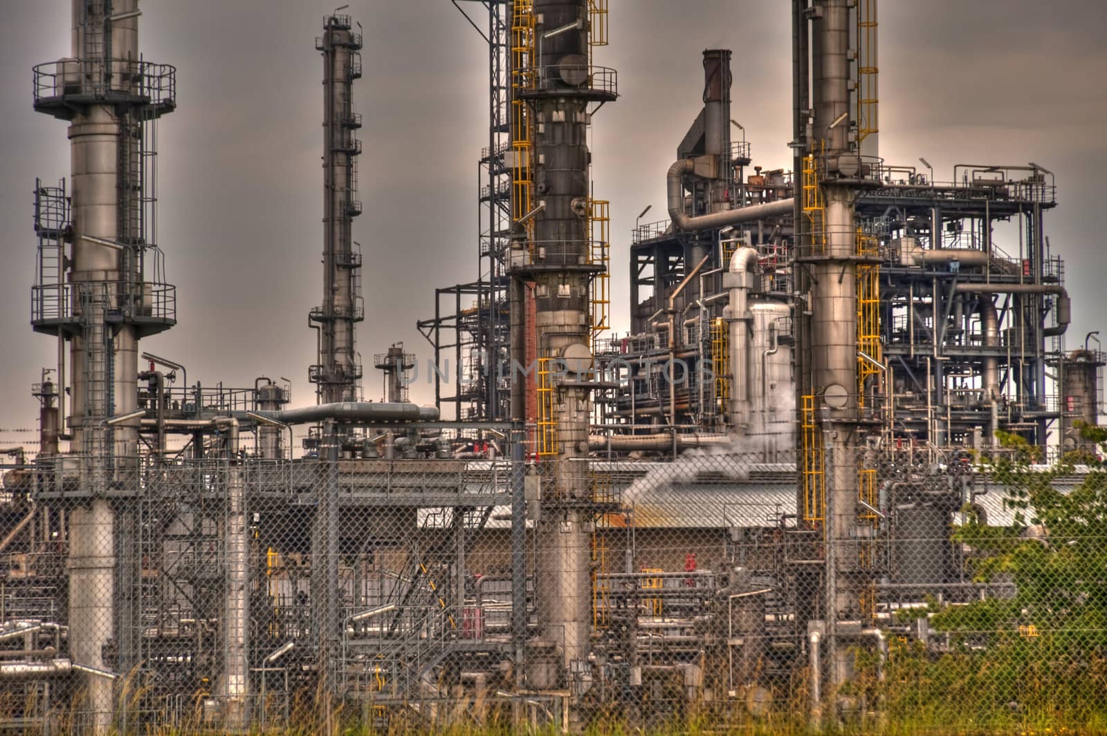 oil refinery near heide / germany