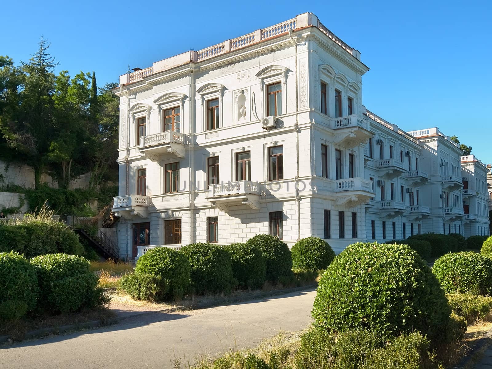 Livadia palace building in Yalta, Crimea by kvinoz