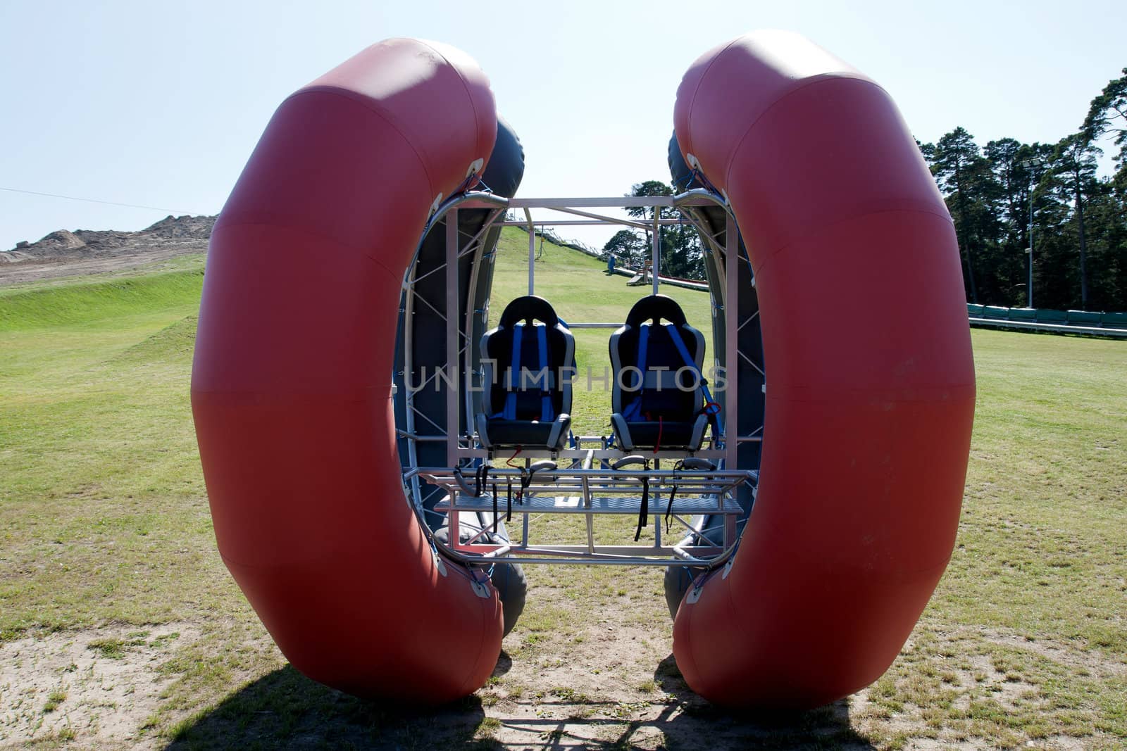 extreme amusement park attraction