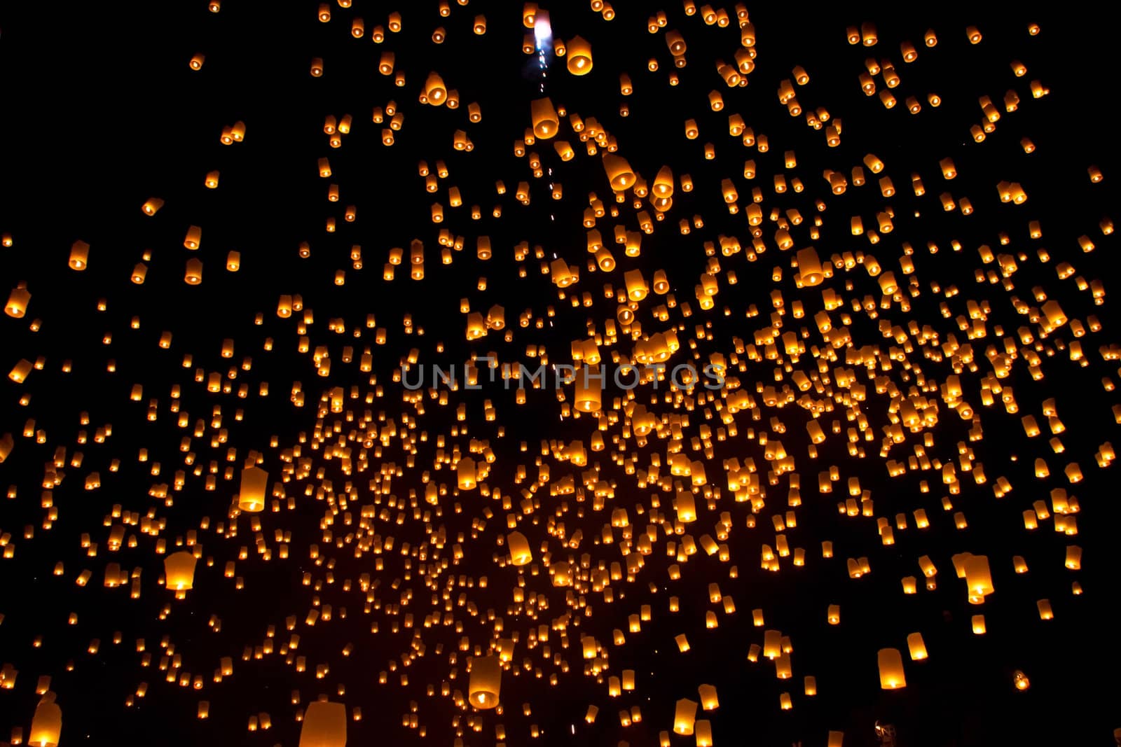 Thailand, Loy Krathong and Yi Peng Festival Chiang Mai Province at night