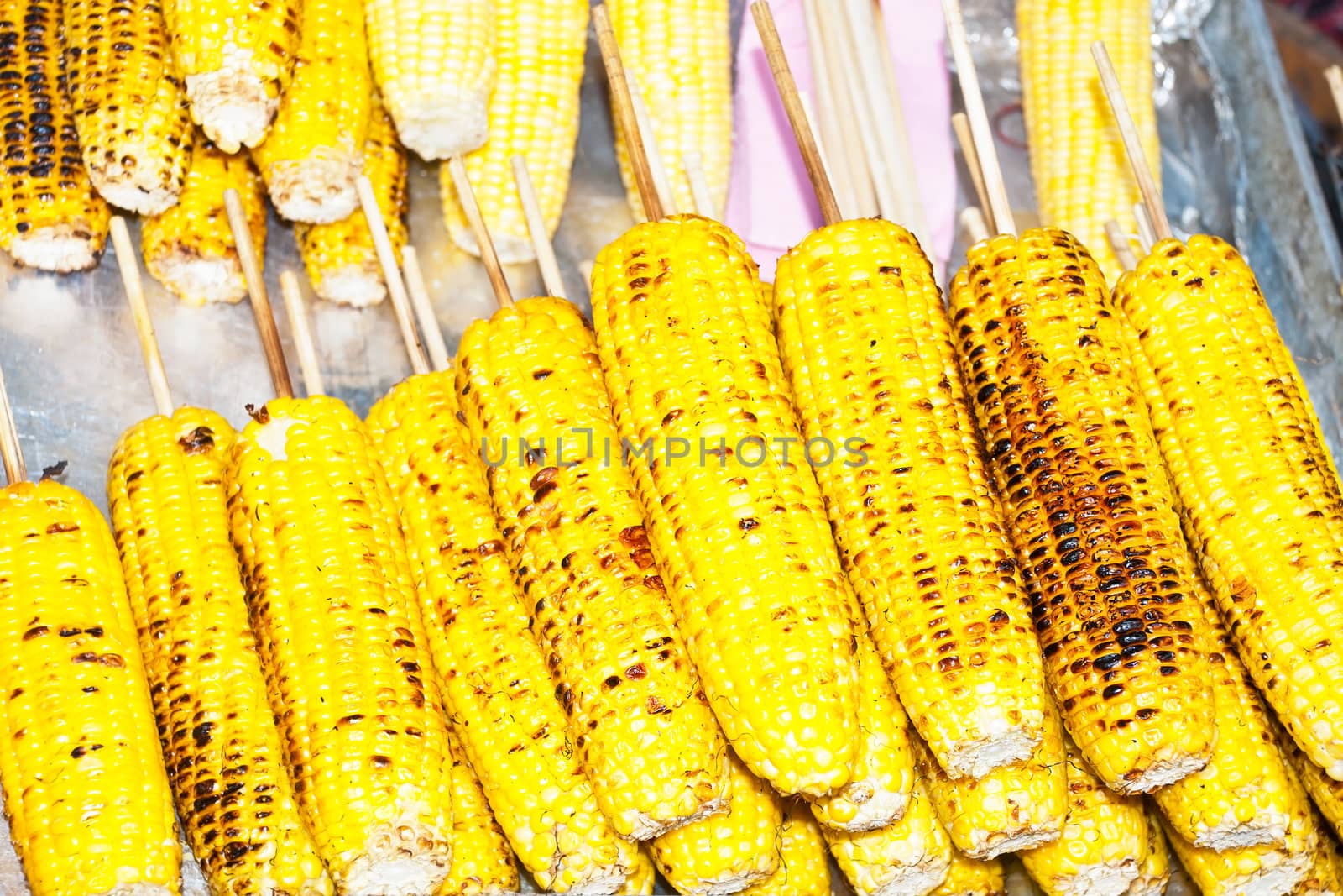 Grilled yellow corn