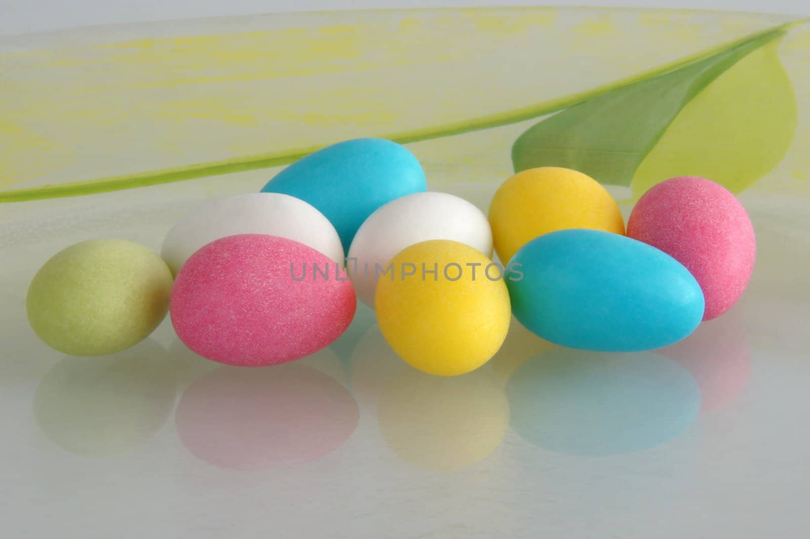 Sugar covered almonds. Traditional Easter.