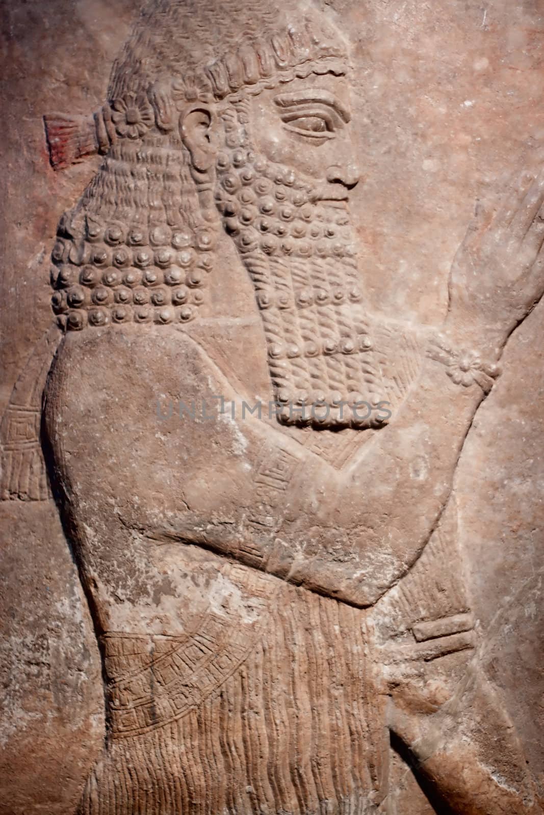 Ancient clay relief of an Sumer king