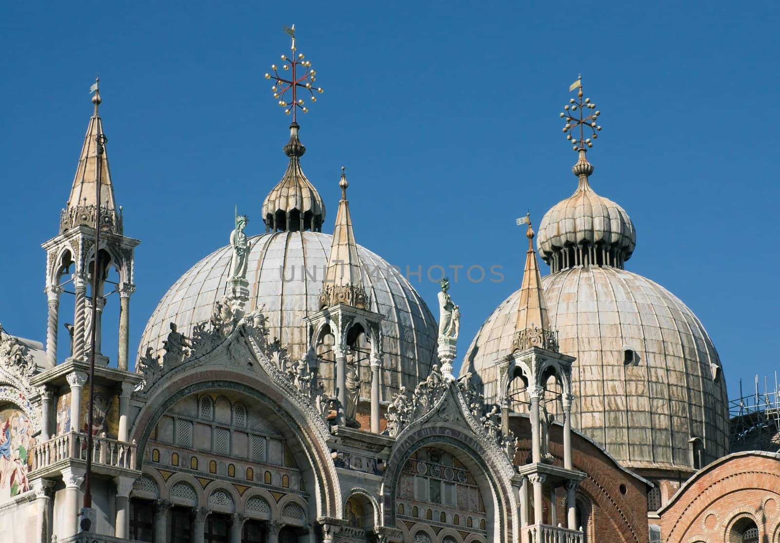 Domes and sculptures of the cathedral of San Marco in Venice