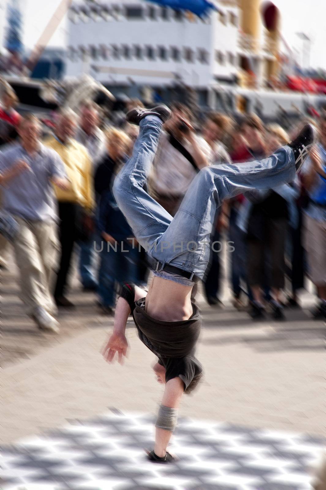 break dancer / kiel week 2009