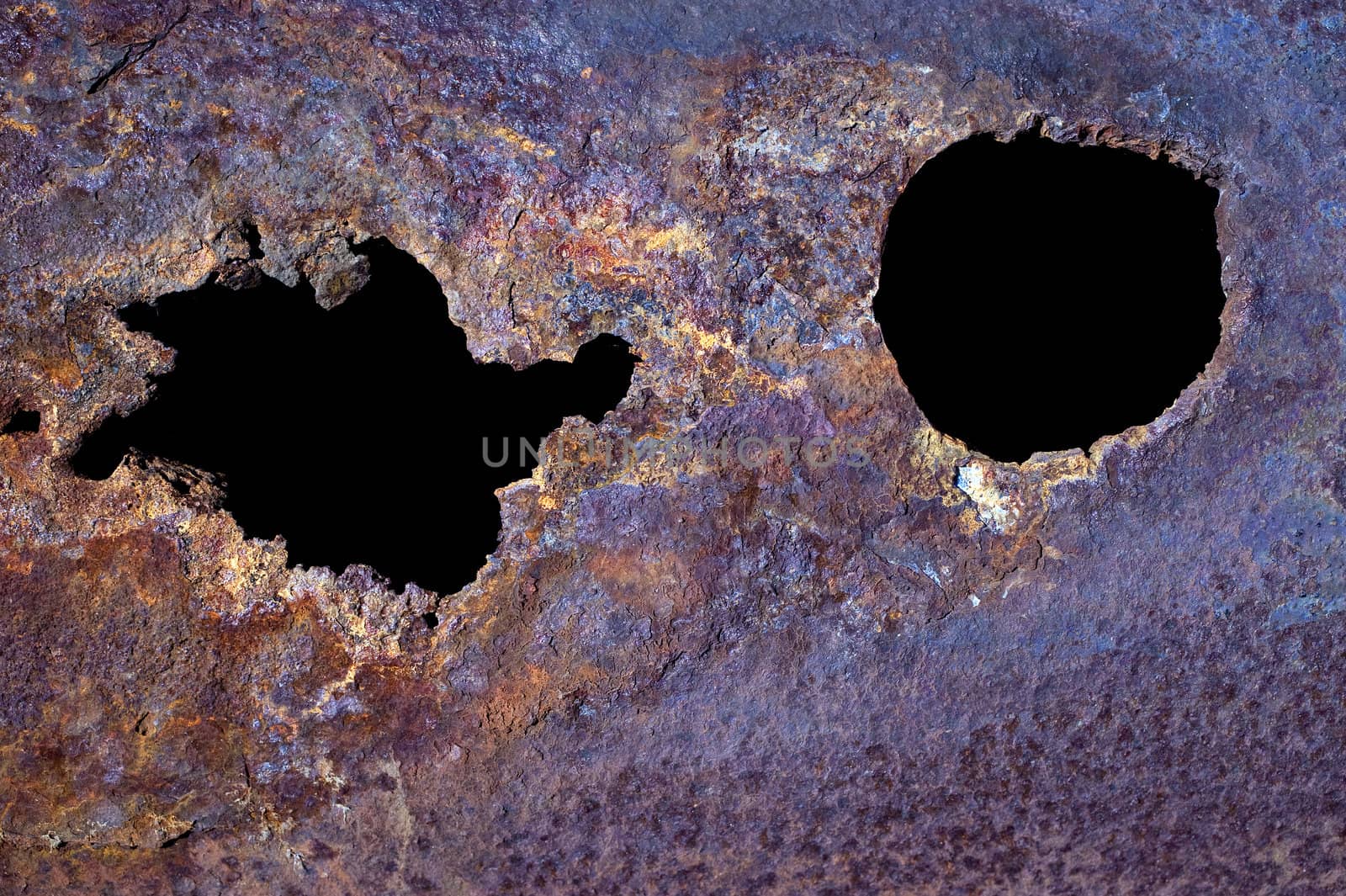 Structure of rusty iron tubes