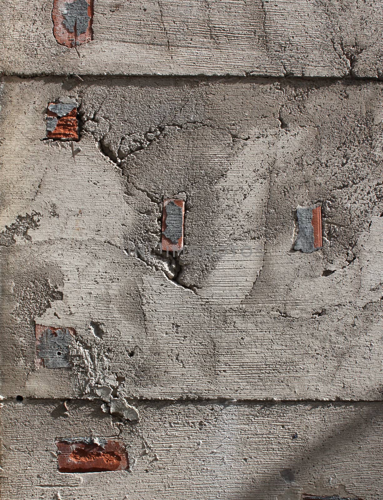 Cracked concrete wall by anterovium