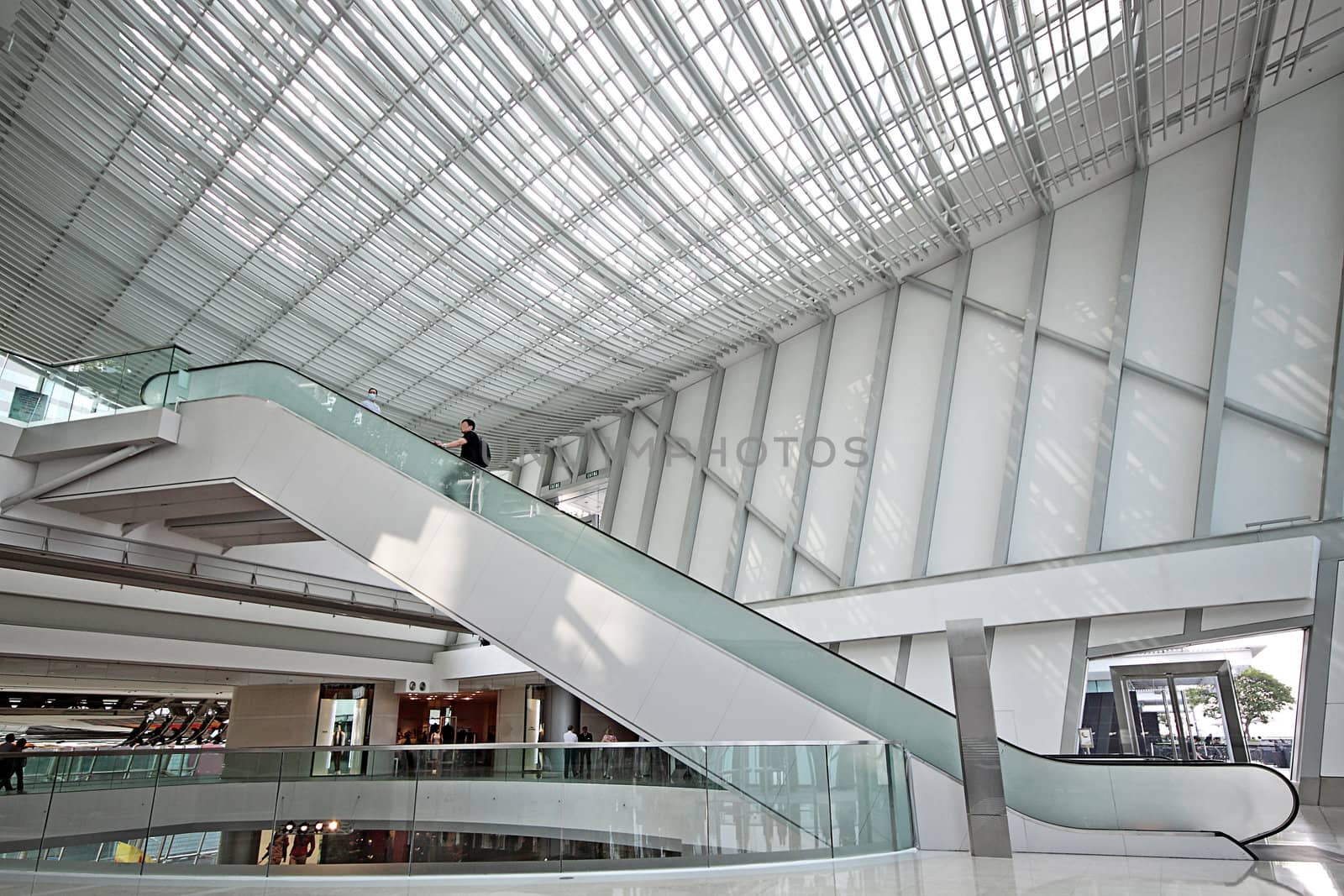 Escalator in the shopping mall