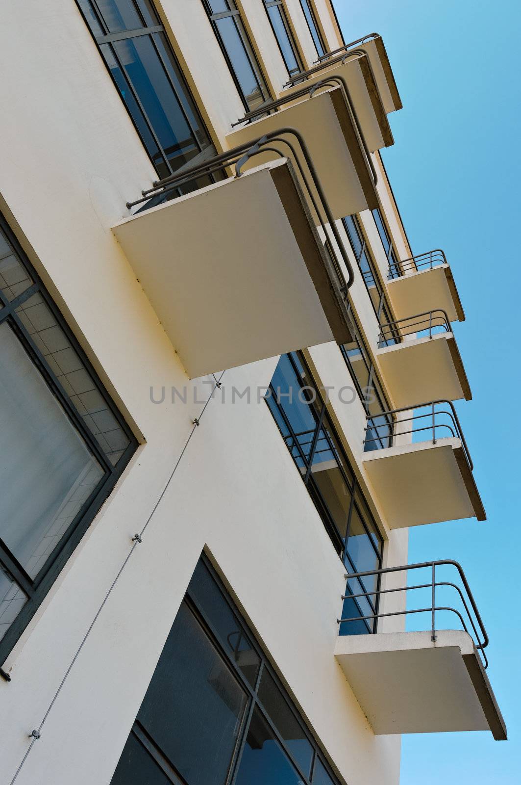 Bauhaus Dessau, balconies by francescobencivenga