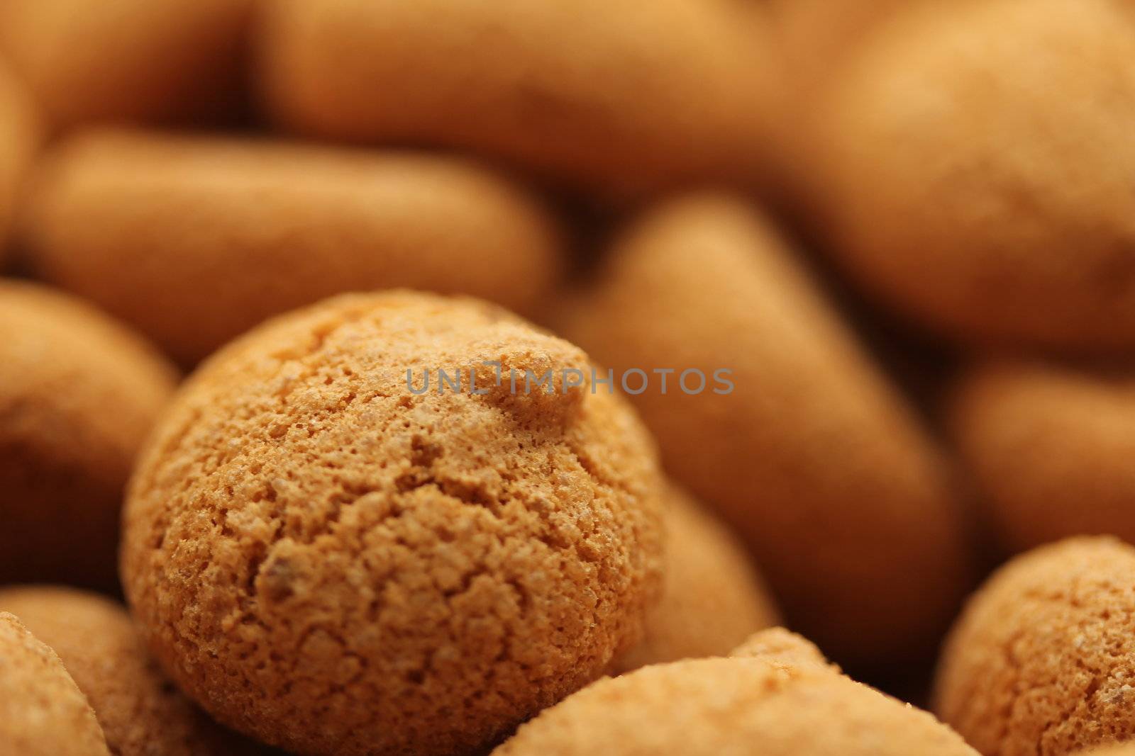 amarettini cookies by Teka77