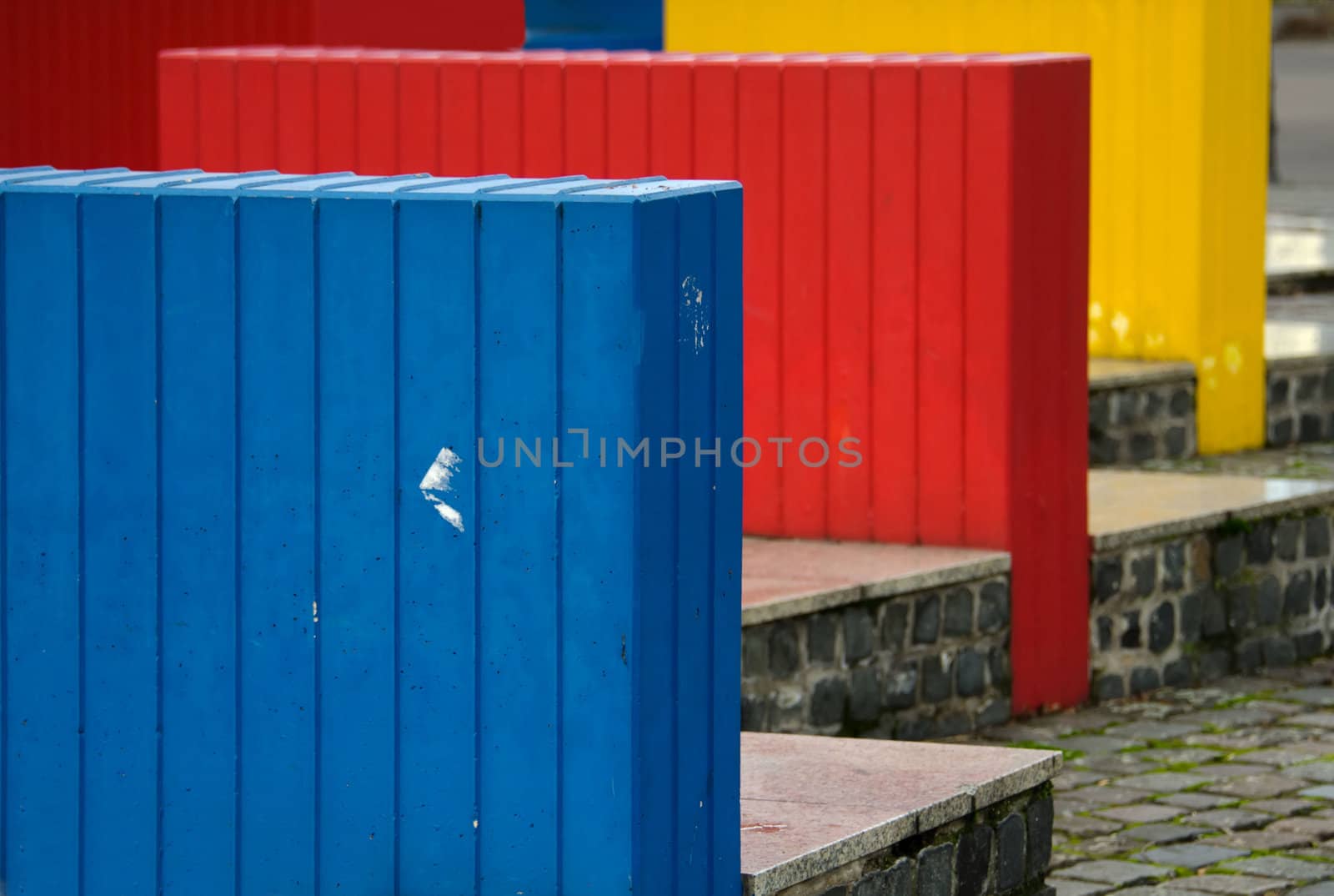 colored concrete by njaj