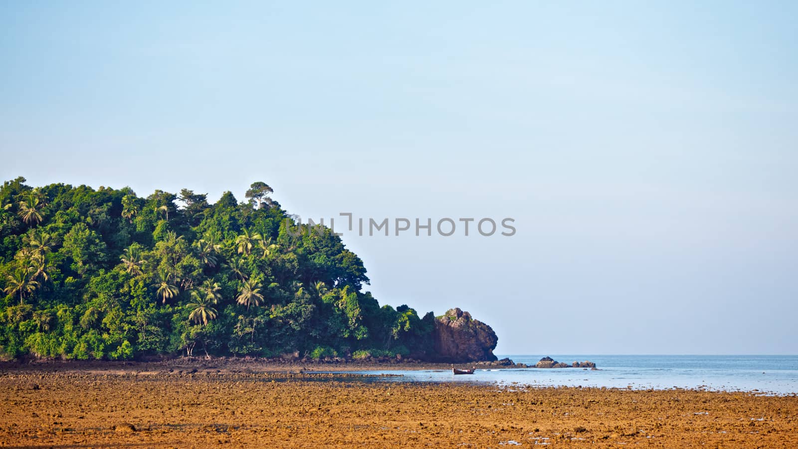 Andaman Sea Shore by petr_malyshev