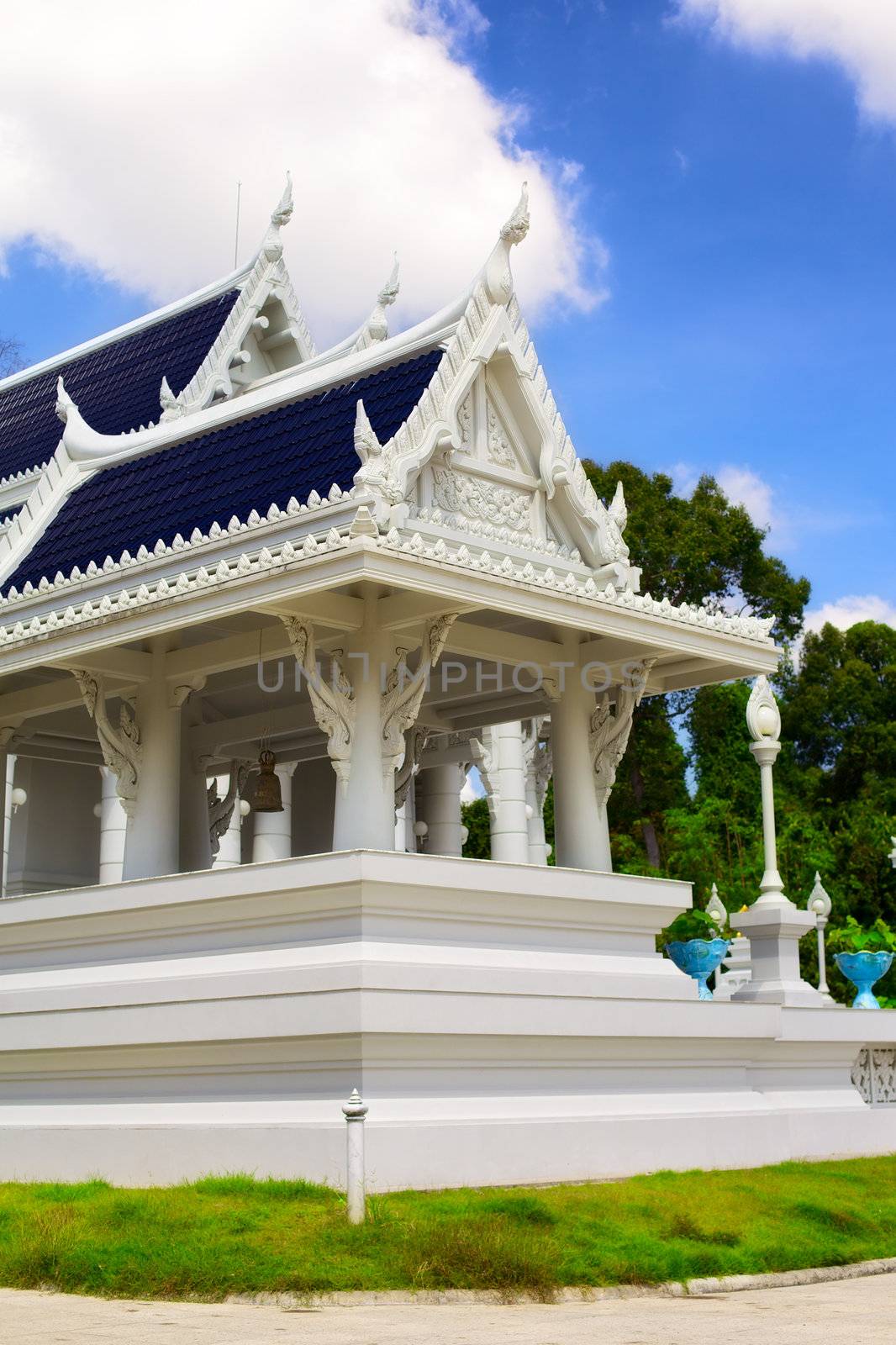 Kaew Grovaram Temple by petr_malyshev