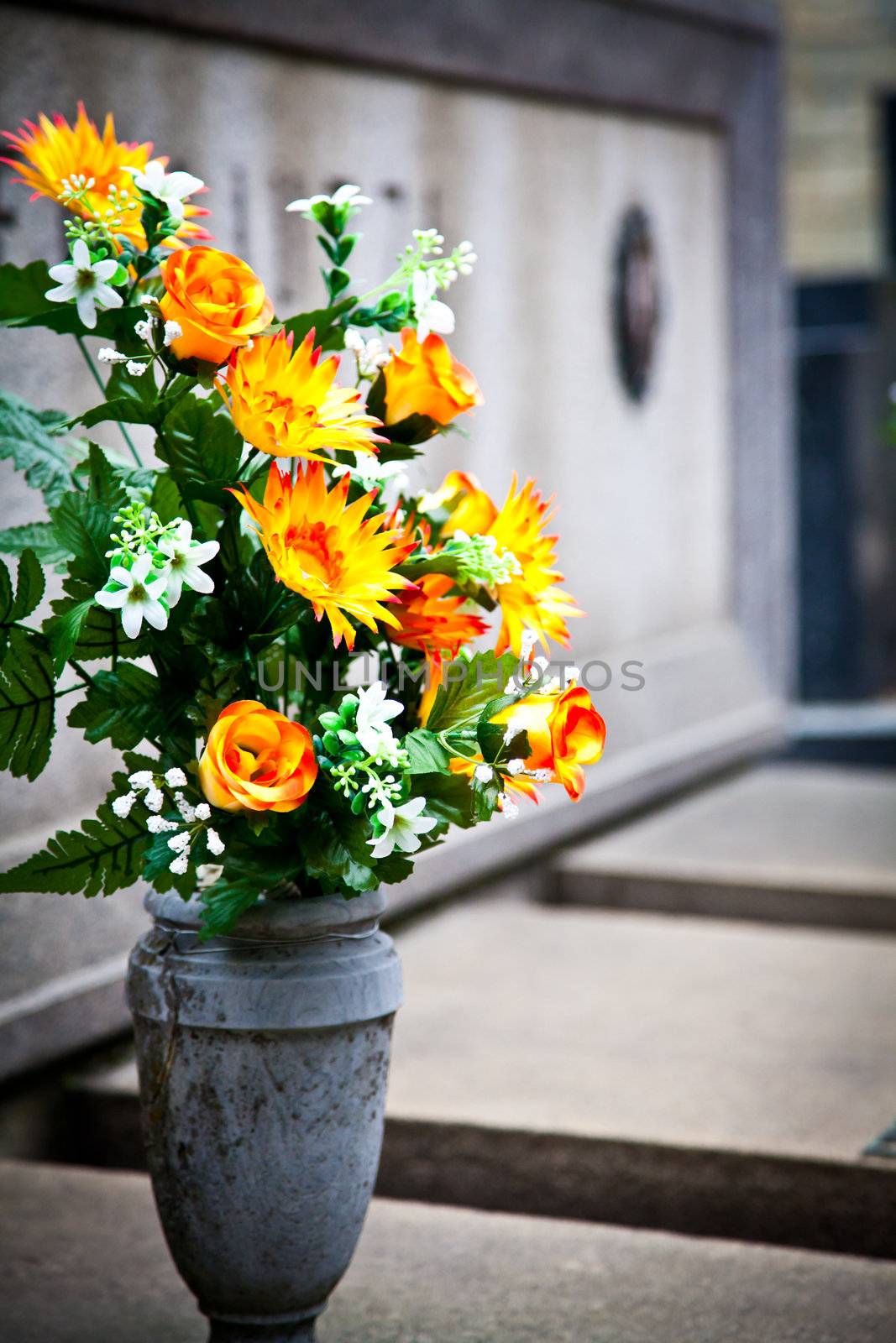 Collection of the most beautiful and moving architectures examples in European cemeteries