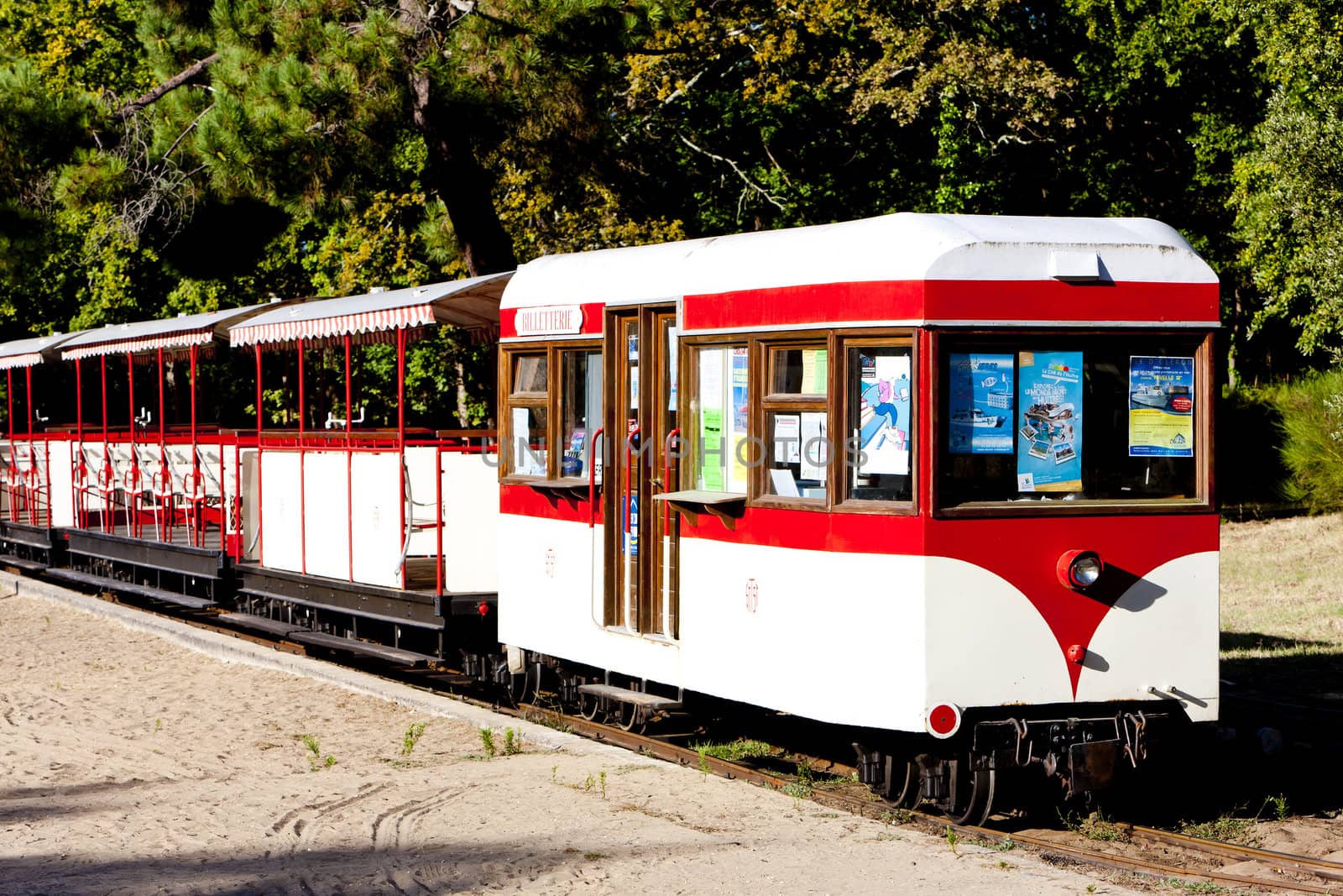 narrow gauge railway, St-Troyan-Les-Bains, Poitou-Charentes, France