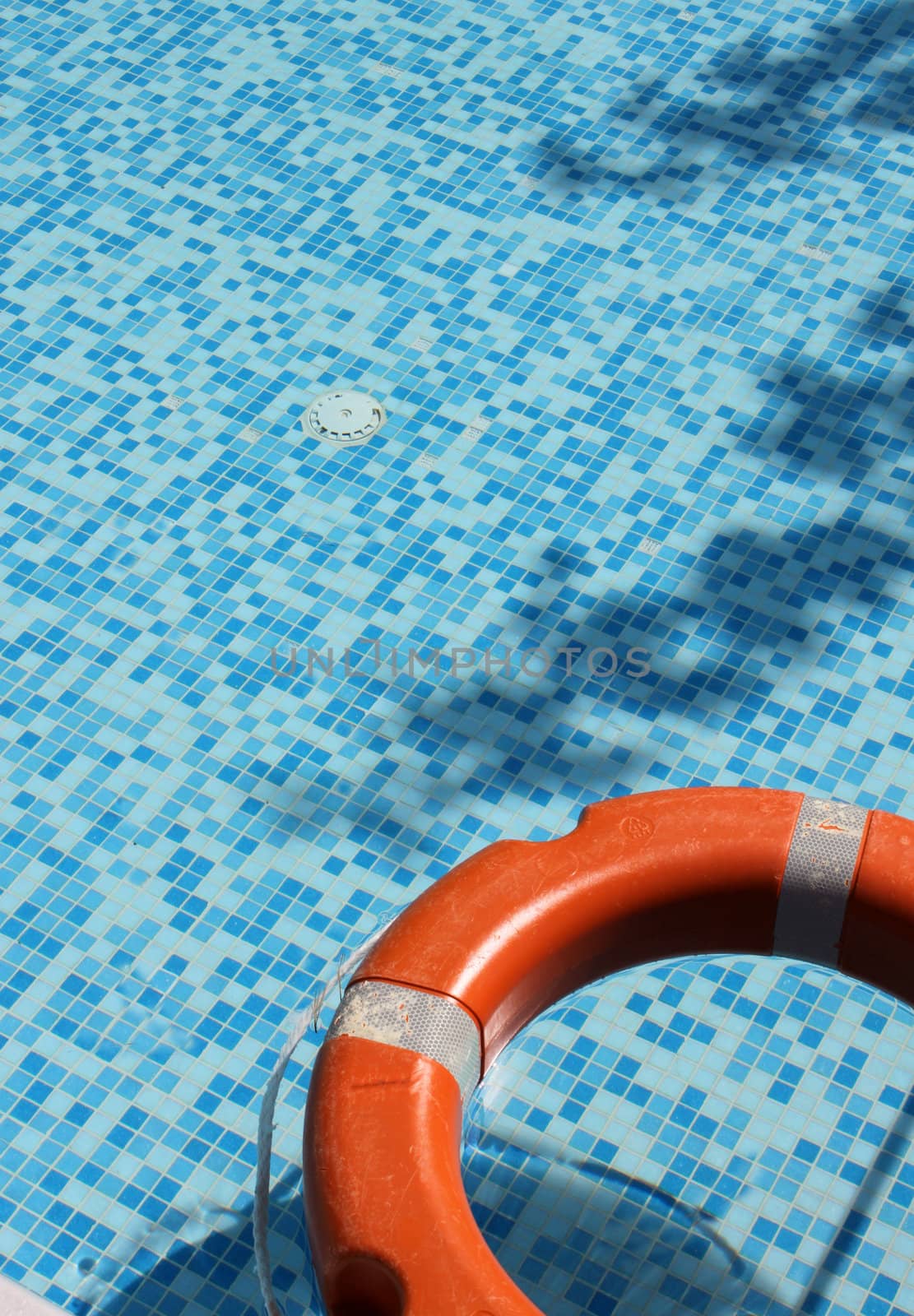 Pool and life saver by anterovium