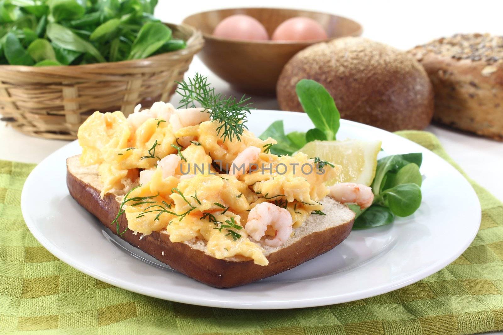 fresh Scrambled eggs with shrimp, dill and corn salad