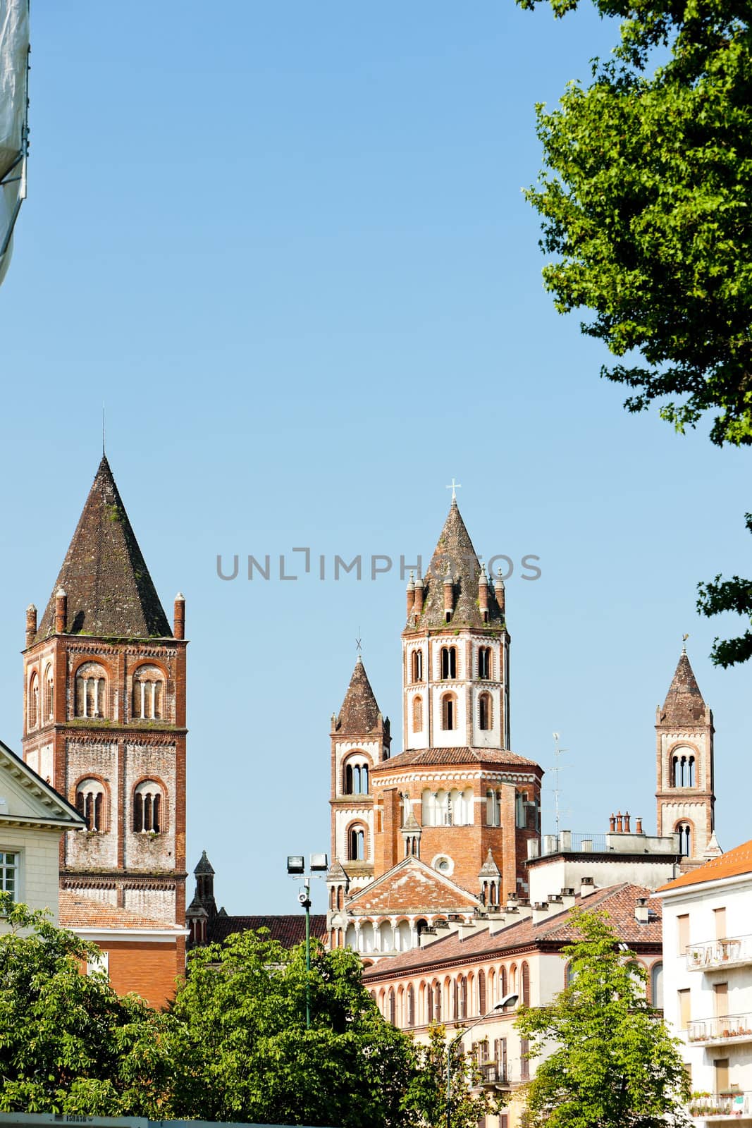 Basilica di Sant'Andrea, Vercelli, Piedmont, Italy by phbcz