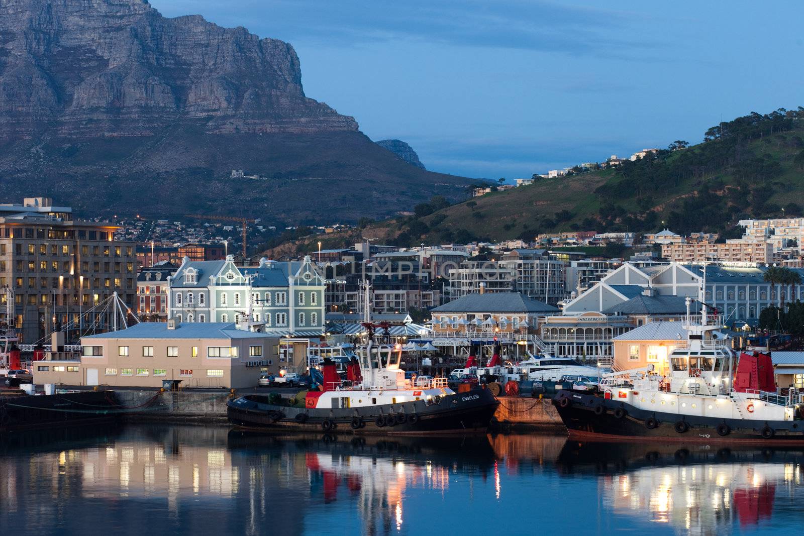V&A Waterfront, Cape Town by edan