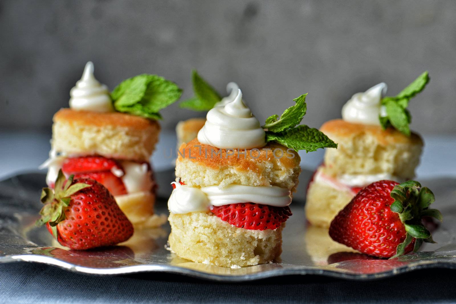 Strawberry Shortcake by gregory21