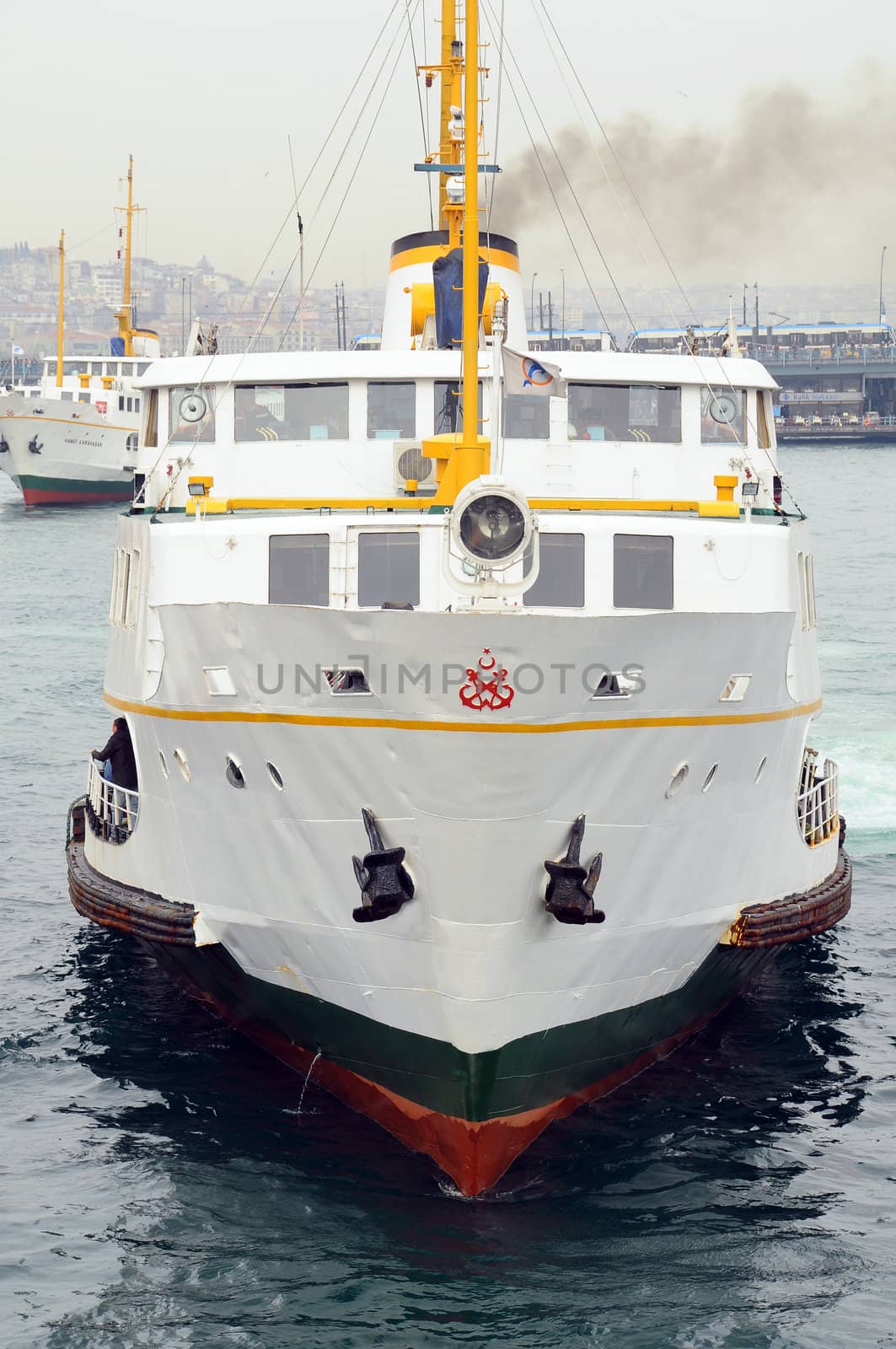 A classic steamboat transports about 500 persons per link to/from Asian side of Istanbul







A classic steamboat transports about 500 persons per link to/from Asian side of Istanbul