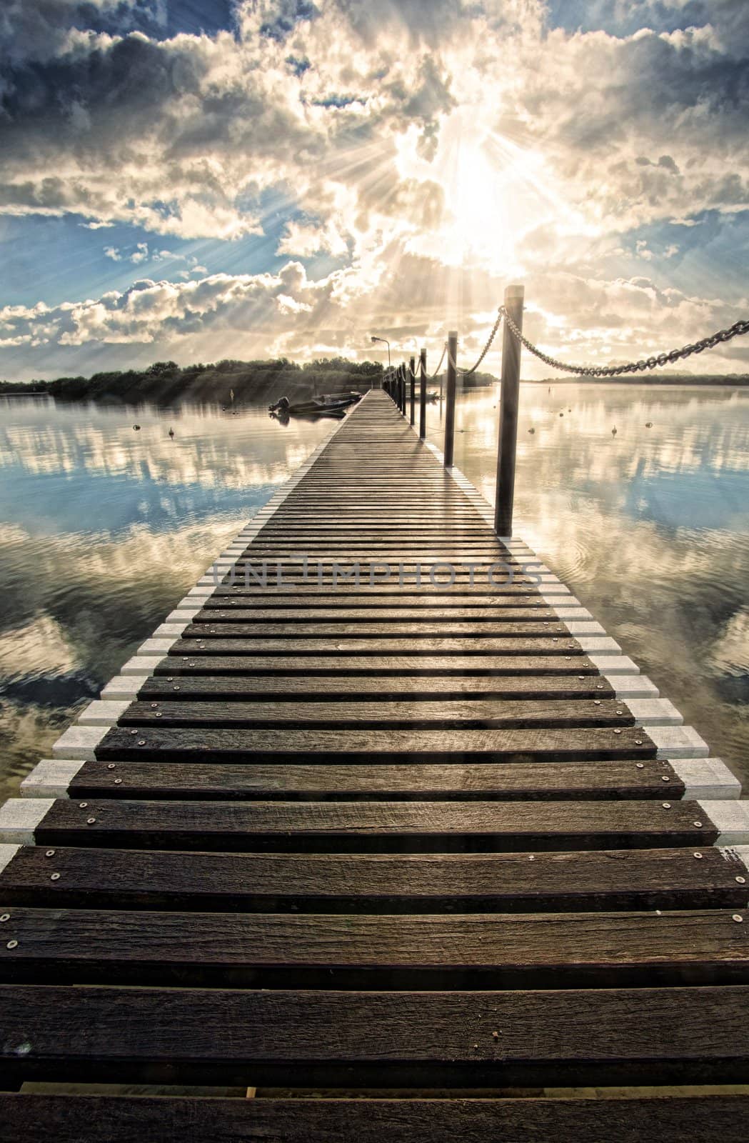 pontoon jetty stretches out into the water at yamba